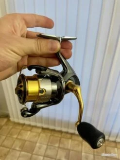 Shimano Stella C2000HGS FI