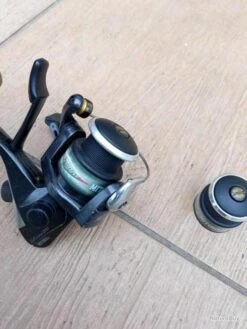 MOULINET MITCHELL FULL COTROL 200 . DEUX BOBINES . PARFAIT ETAT . -Pêche Produits Magasin 00003 MOULINET MITCHELL FULL COTROL 200 . DEUX BOBINES . PARFAIT ETAT